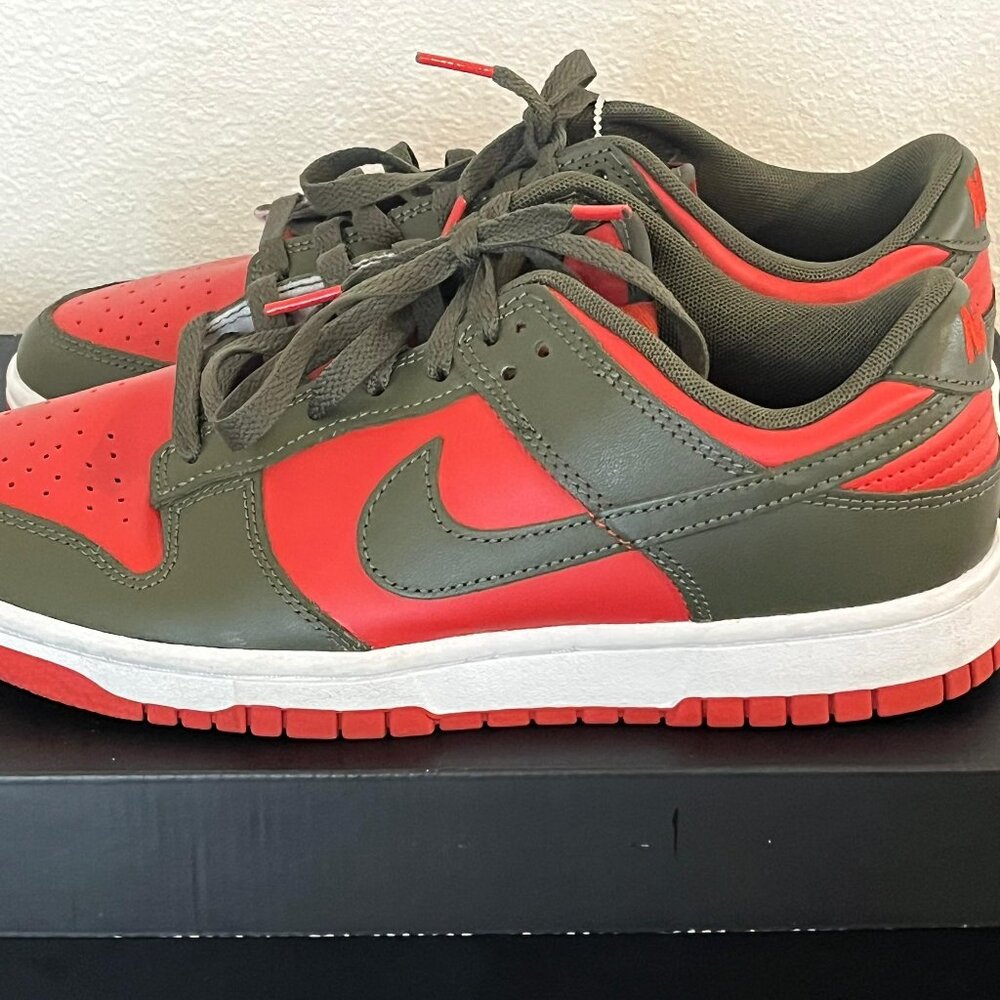 🔥 Nike Dunk Low 'Mystic Red' Size 8 – Authentic & Stylish – Pre-owned